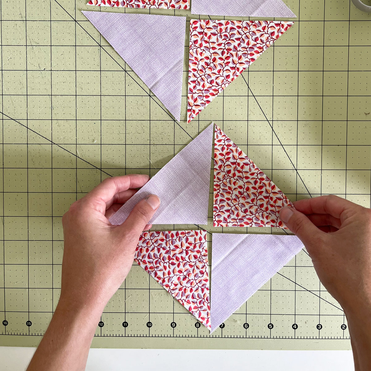 How To Make Quarter Square Triangles (3 Ways) - Bethany Lynne Makes